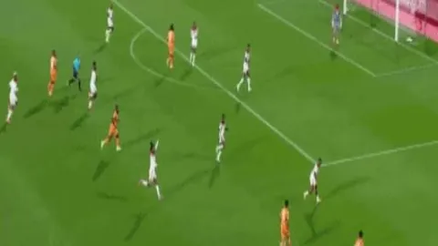 阿森纳主场力克利物浦，再创新高领跑英超？一触即发的巅峰对决！